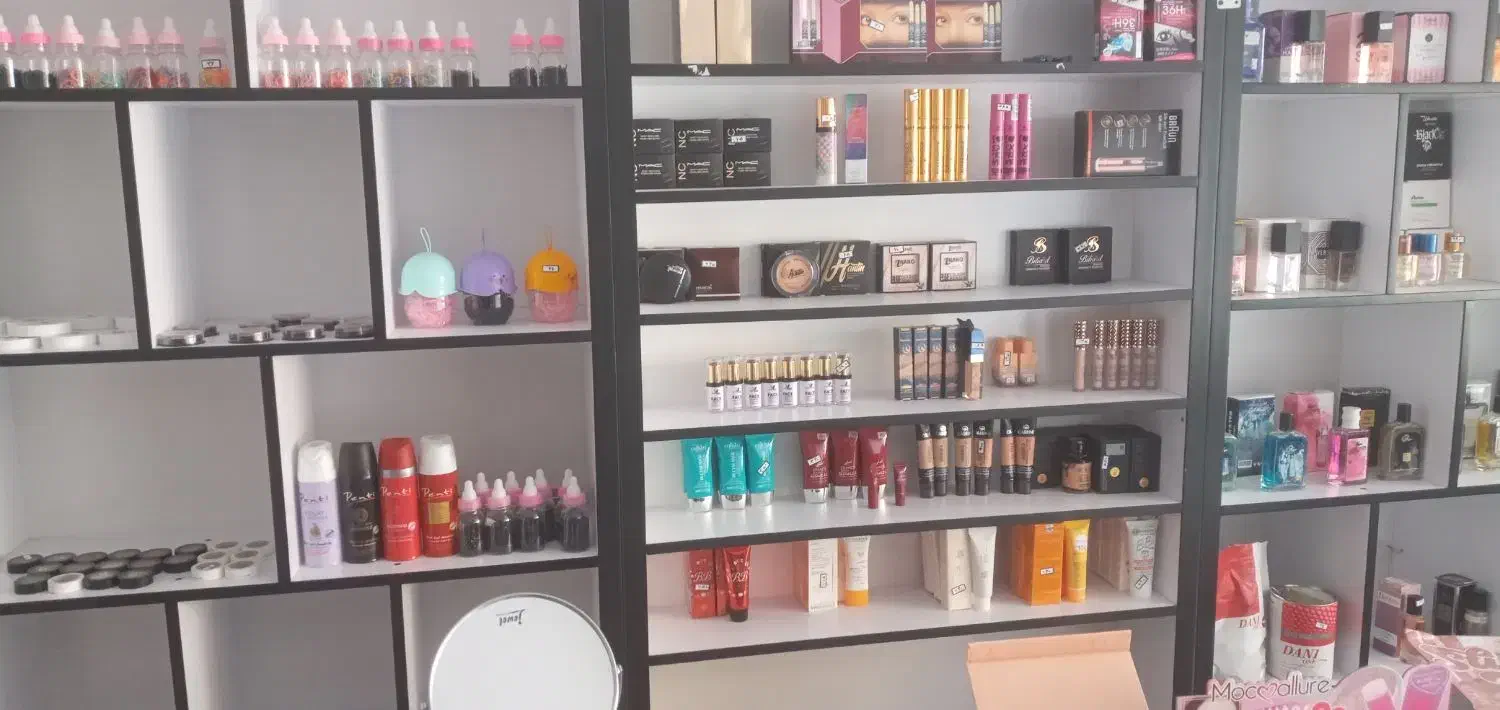 حراج آرایشی تا3روز تغییرشغل|آرایشی، بهداشتی، درمانی|شاهرود, |دیوار