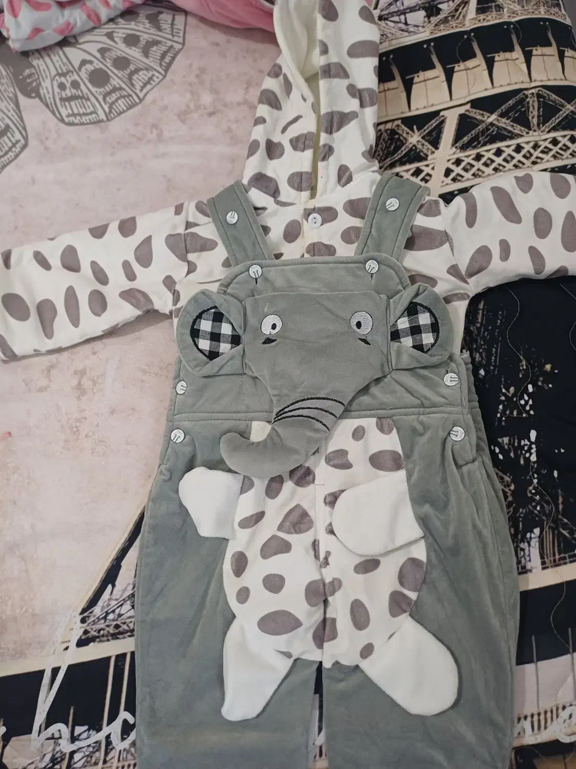 کاپشن|کفش و لباس بچه|فردیس, شهرک ارم|دیوار