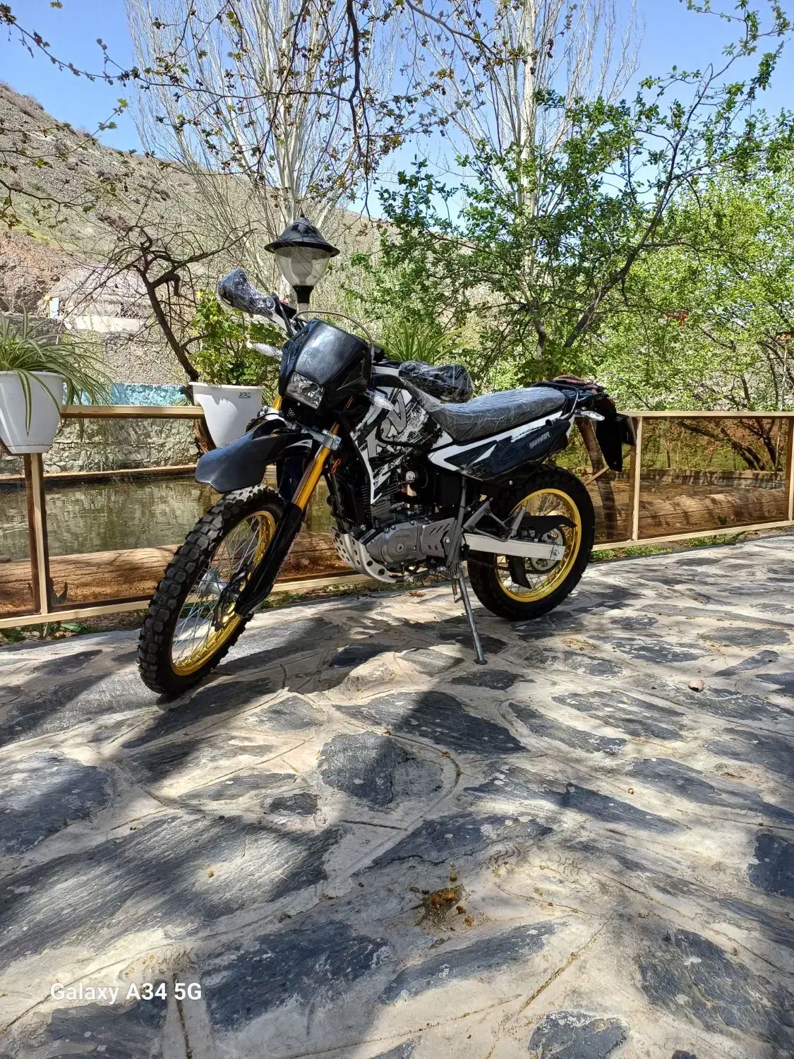 موتور تریل روان ۲۰۰|موتورسیکلت|مشهد, هفده شهریور|دیوار