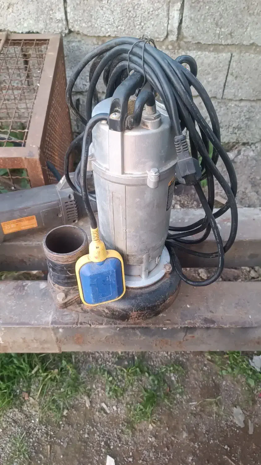 کف کش سی آنچه سنگ فلز|ماشین‌آلات صنعتی|املش, |دیوار