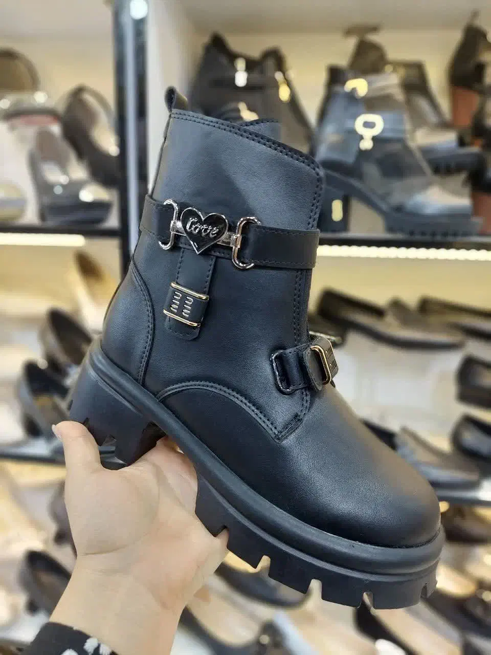 بوت های شیک وخاص .کیف وکفش امیرانه|کیف، کفش، کمربند|قم, زنبیل آباد|دیوار