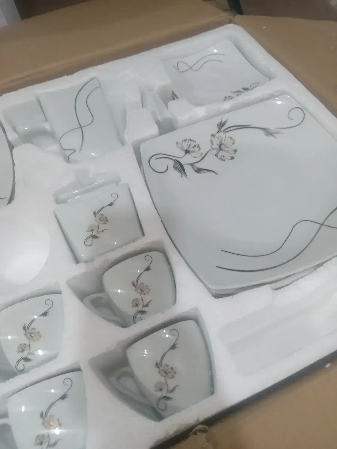 سرویس ۵۲ تیکه .آرکوپال نو|ظروف سرو و پذیرایی|تبریز, |دیوار