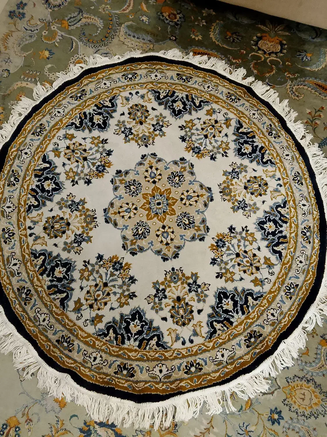 فرش گرد ۳ متری|فرش|تهران, شهرک آزمایش|دیوار