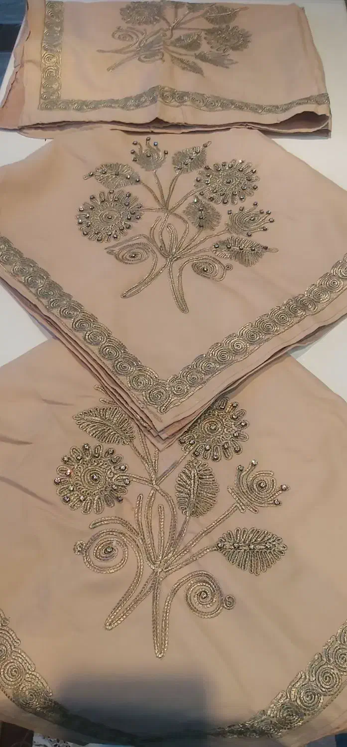 کلکسیونی|کلکسیون اشیاء عتیقه|قم, شاه سید علی|دیوار