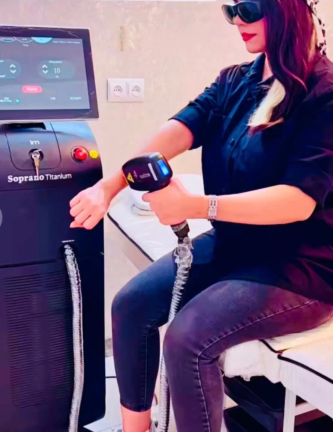 تخفیف لیزرموهای زائدبابهترین دستگاه سال|خدمات آرایشگری و زیبایی|بندرعباس, |دیوار