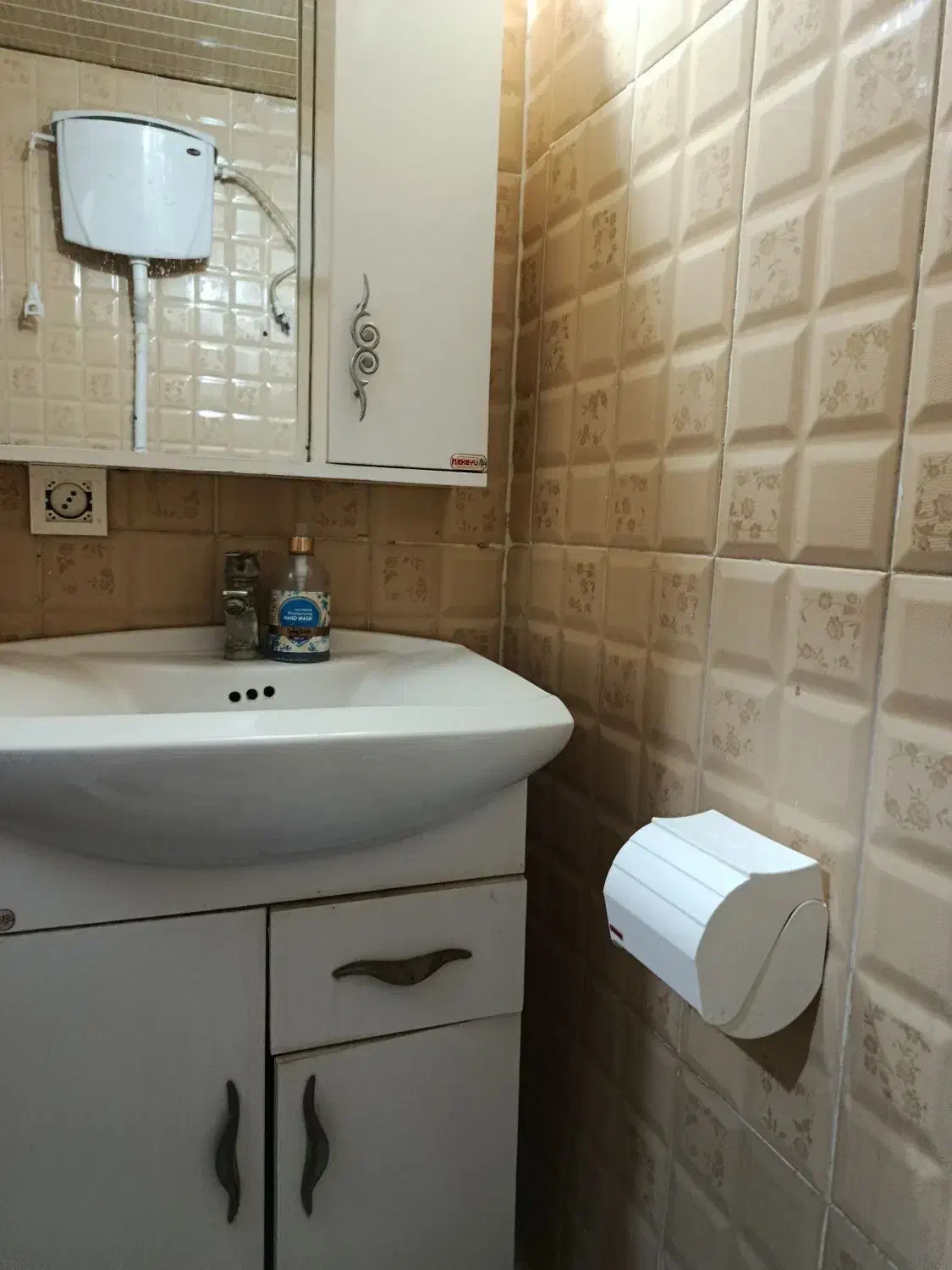 روشویی و اینه کابینت دار|لوازم سرویس بهداشتی|نظرآباد, نظرآباد|دیوار