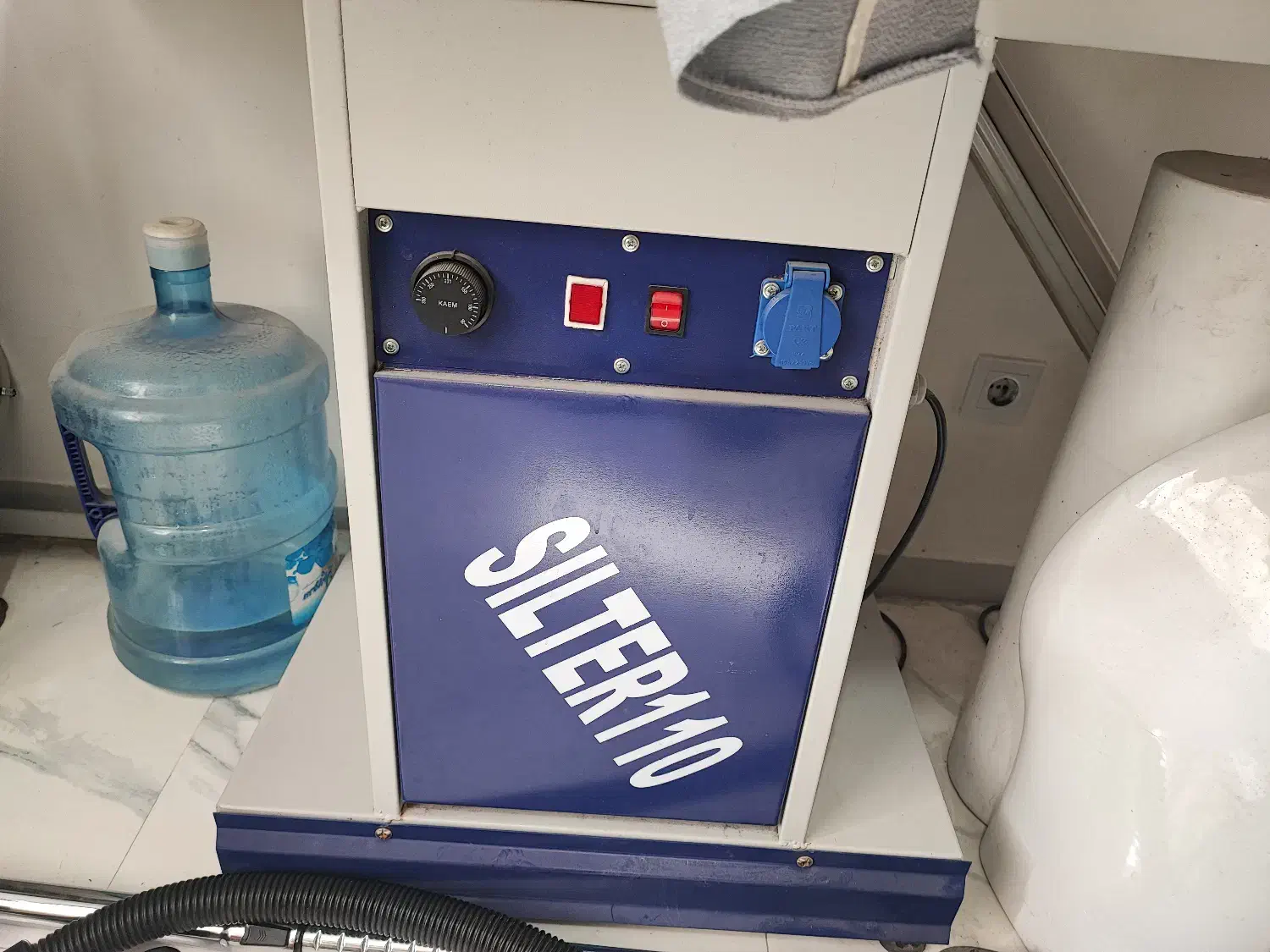 وسایل کارگاه خیاطی|لوازم خیاطی و بافتنی|پرند, فاز ۱|دیوار