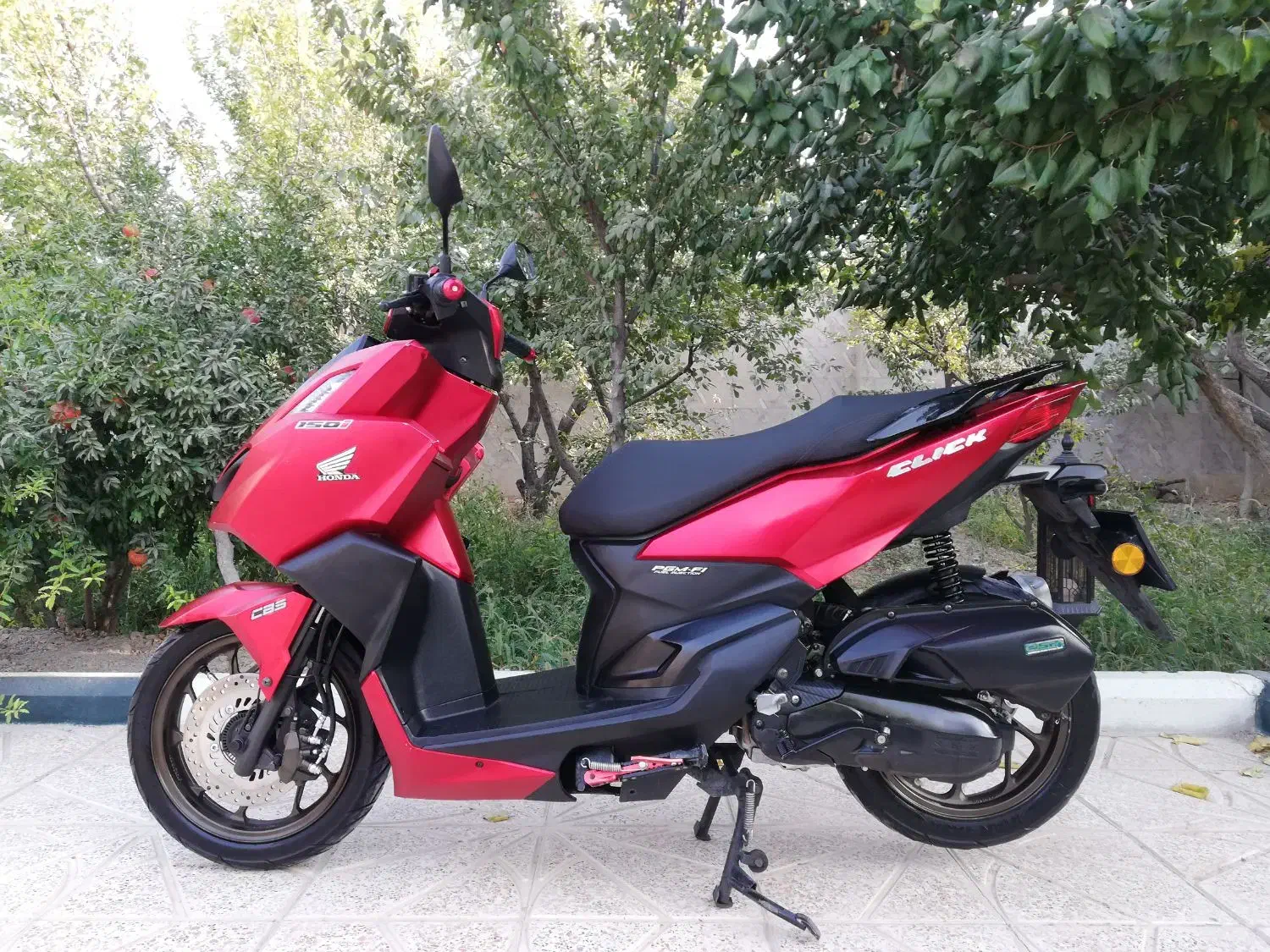 کلیک 170 مدل 1403 مدارک تکمیل یکسال بیمه|موتورسیکلت|اندیشه, اندیشه فاز ۴|دیوار