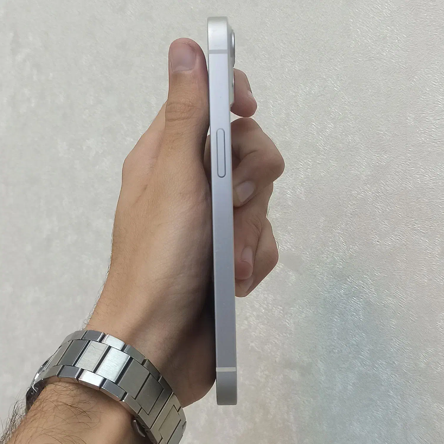 apple آیفون ۱۳نرمال سفید با حقوق تامین اجتماعی|موبایل|اصفهان, احمدآباد|دیوار