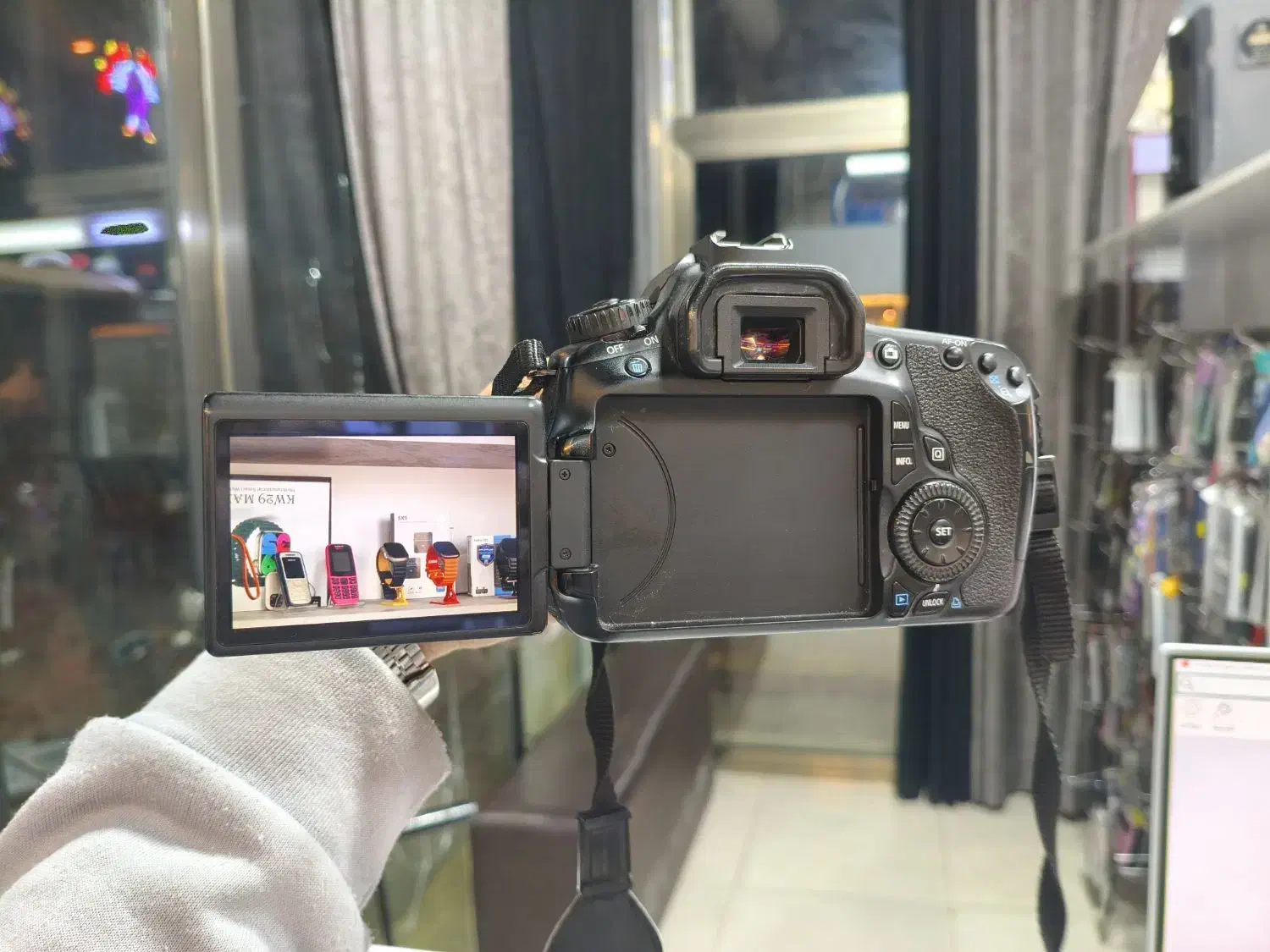 دوربین Cannon لنز ۵۵×۱۸|دوربین عکاسی و فیلمبرداری|مبارکه, |دیوار