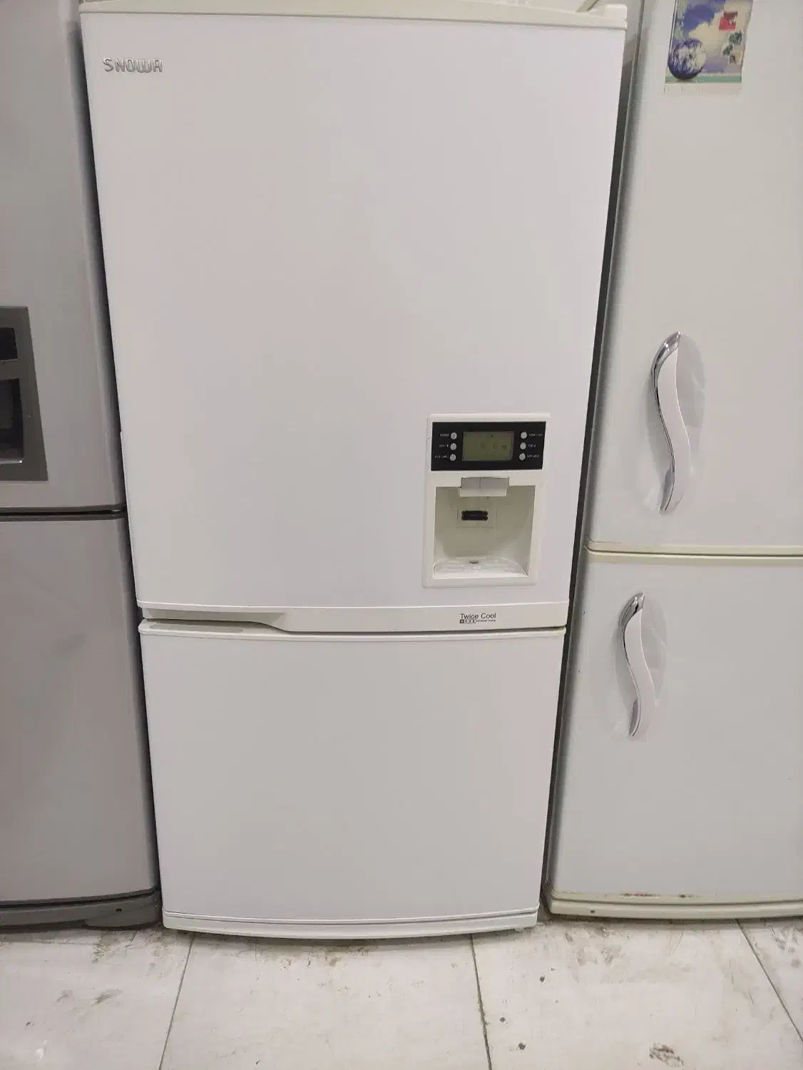 یخچال اسنوا و سامسونگ جفتشم سی فوت بدون برفک|یخچال و فریزر|قم, ولیعصر|دیوار
