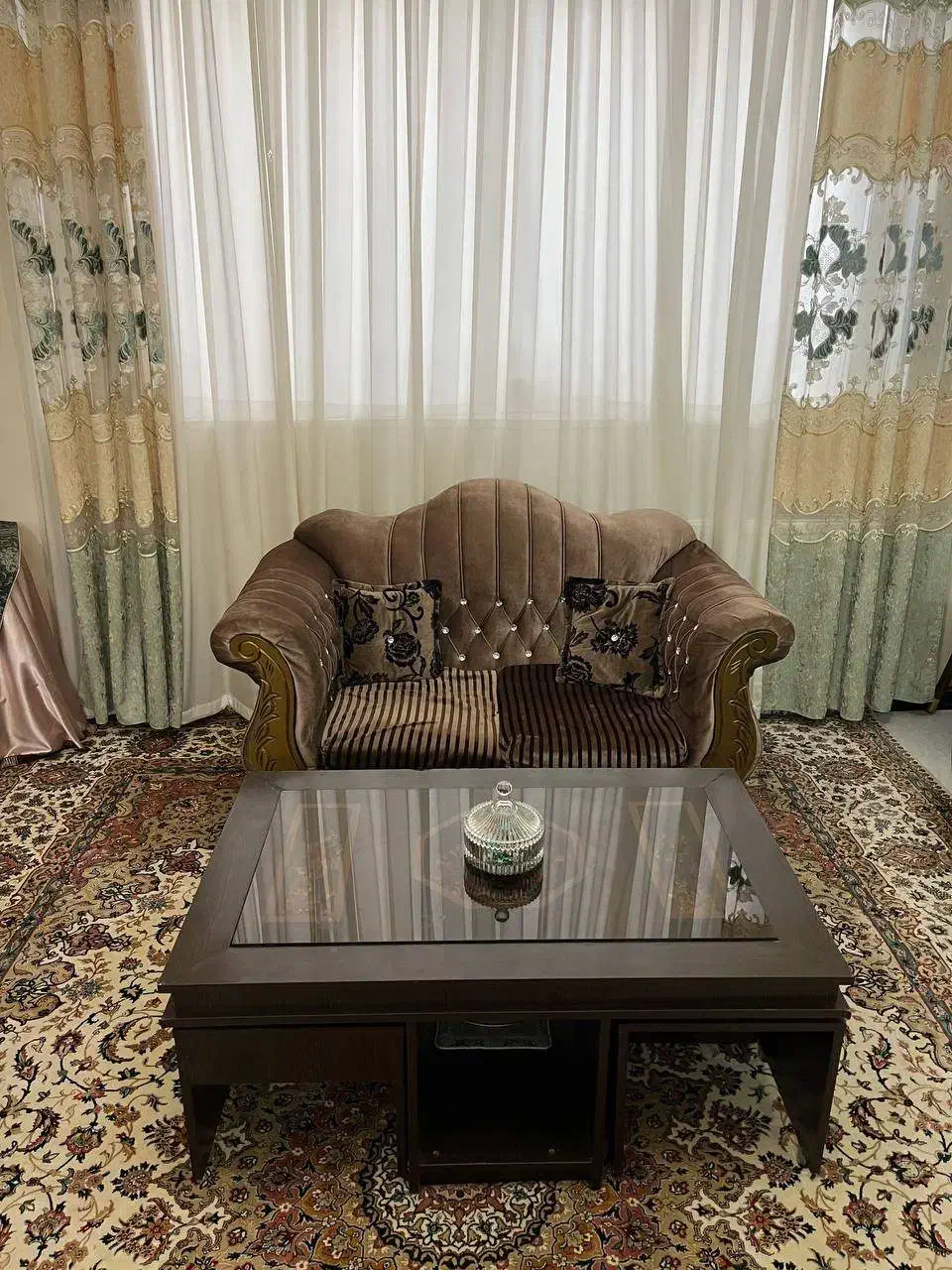 مبل ۹ نفره با میز ناهارخوری ۴نفره|مبلمان خانگی و میز عسلی|تهران, شادمان|دیوار