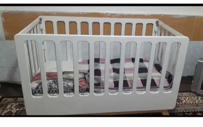 تخت خواب|تخت و صندلی بچه|فردوسیه, |دیوار