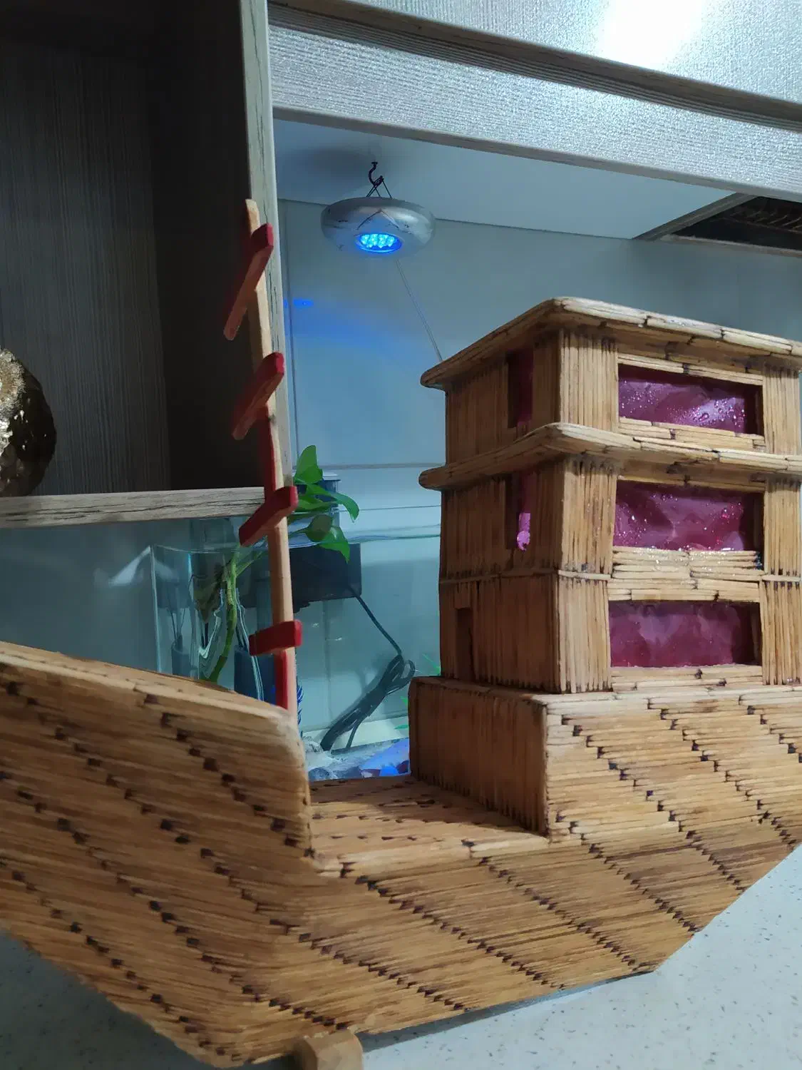 کشتی چوبی کبریتی|مجسمه، تندیس، ماکت|باقرشهر, |دیوار