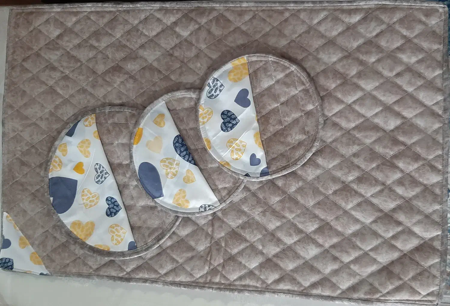 هدیه ویژه روز مادر|کیف، کفش، کمربند|شیراز, فخرآباد (دروازه کازرون)|دیوار