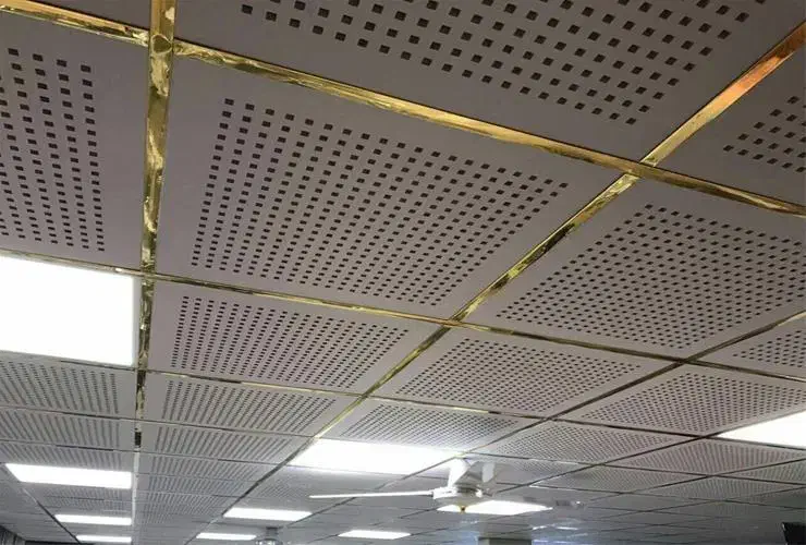 اجرای تایل و انواع سقف کاذب|خدمات پیشه و مهارت|تربت‌حیدریه, بی بی حسنیه|دیوار