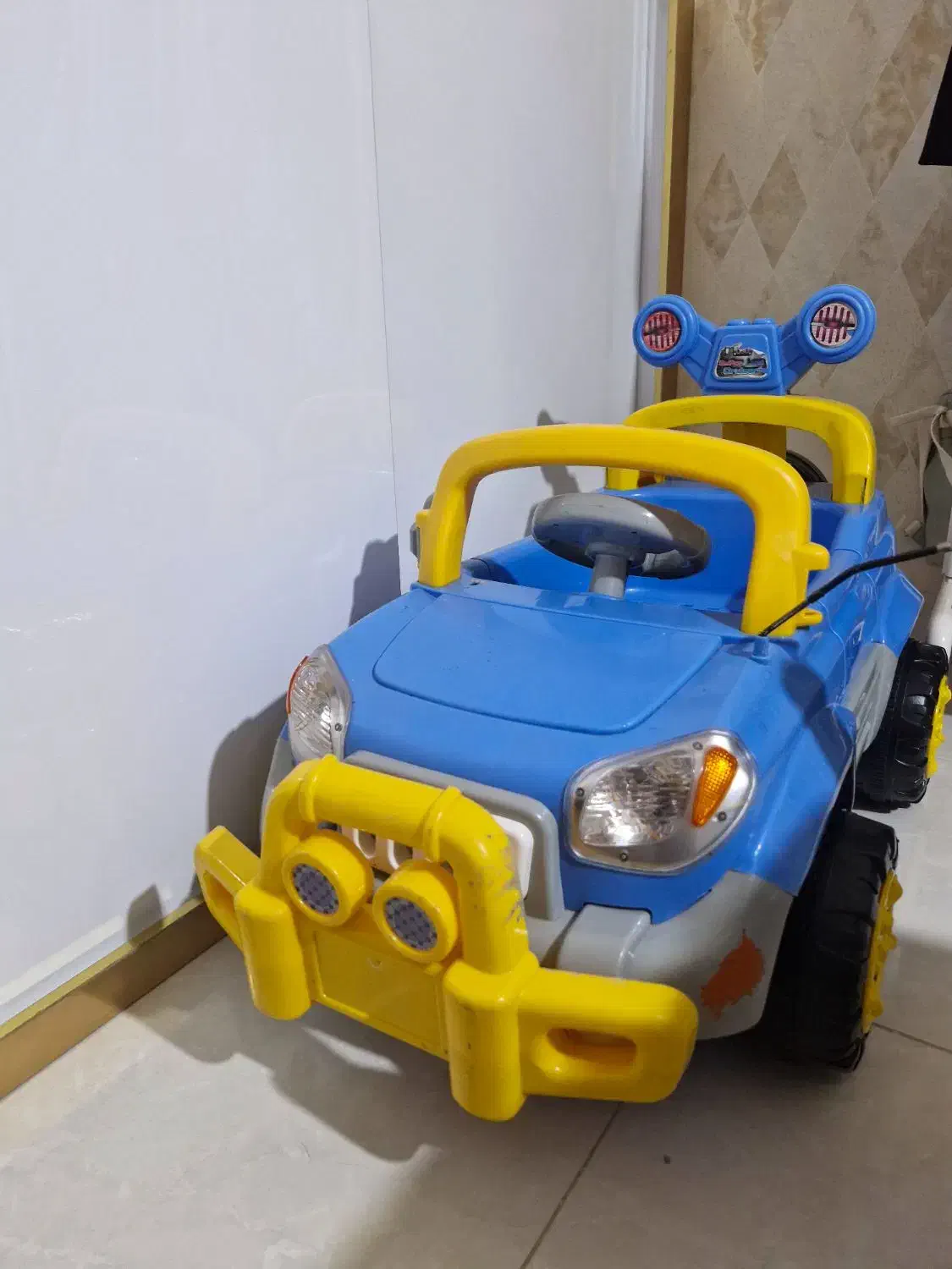 ماشین شارژی کارکرده|اسباب‌‌بازی|بندرعباس, |دیوار