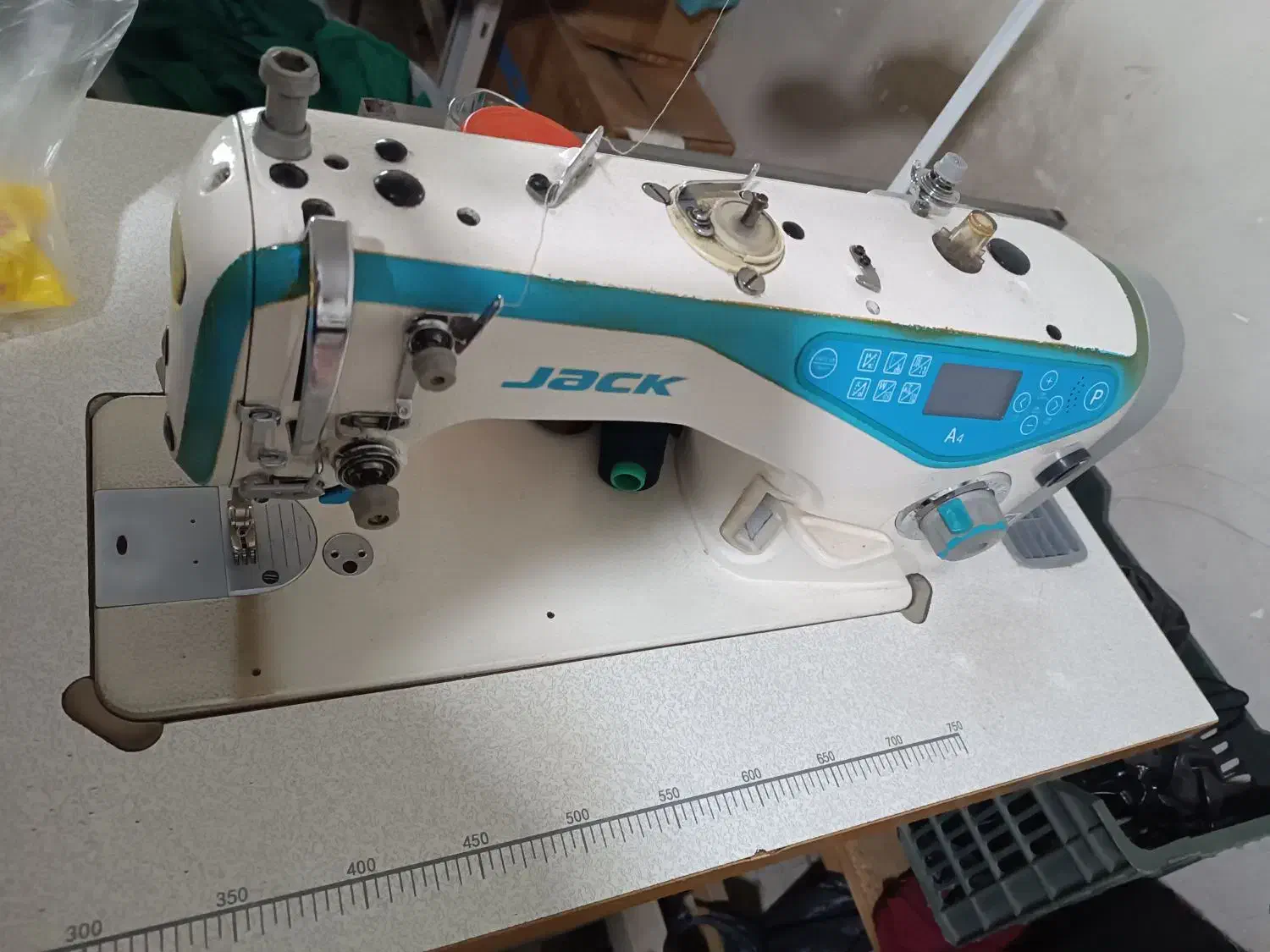 تمام وسایل کارگاه بفروش میرسد|چرخ خیاطی و ریسندگی|ورامین, خیر آباد|دیوار