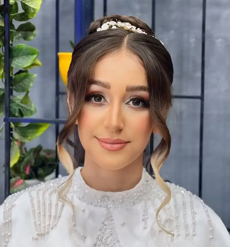 میکاپ شنیون|خدمات آرایشگری و زیبایی|نیشابور, شریعتی|دیوار