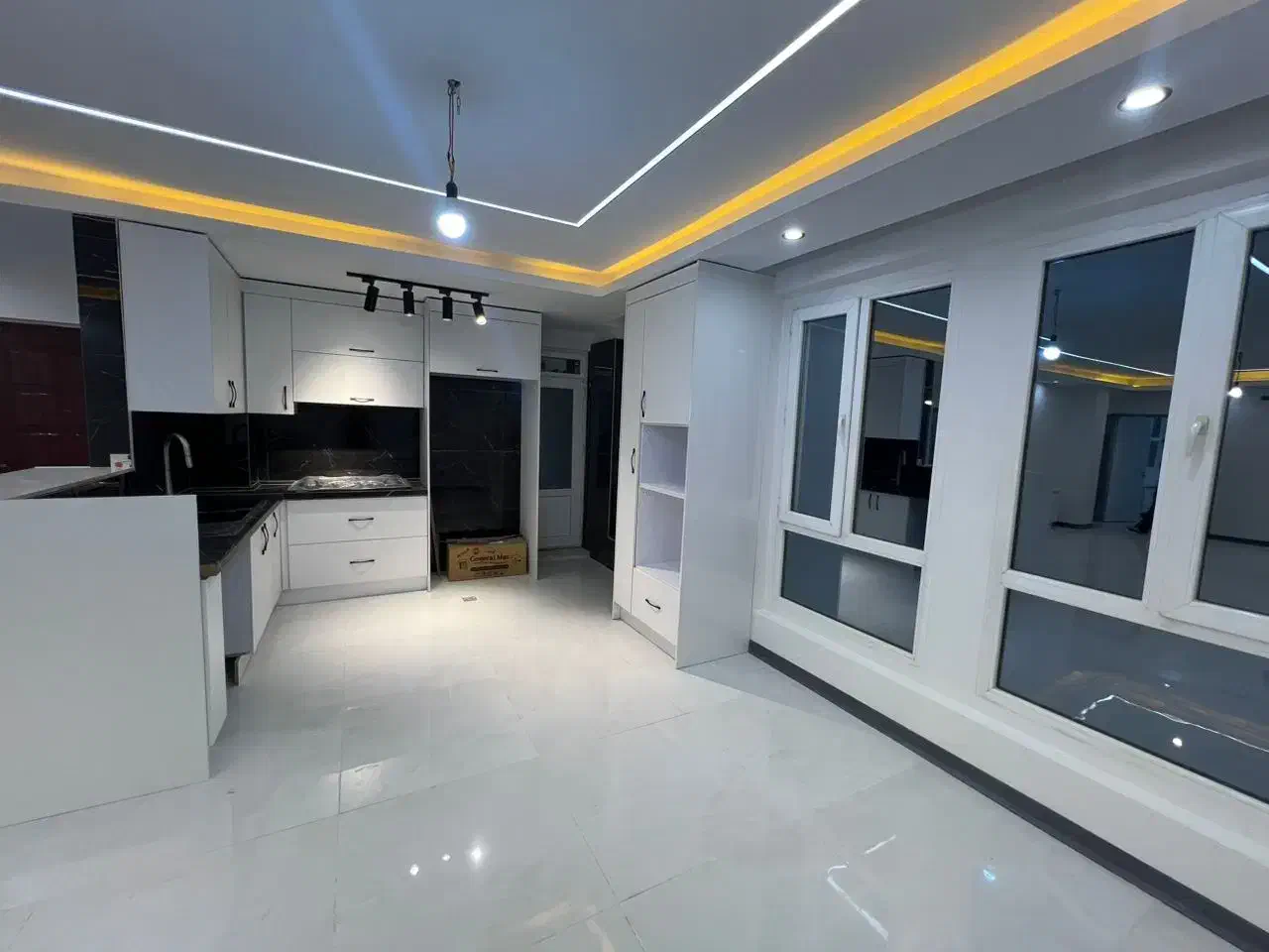 ۱۰۱ متر/ فول امکانات و غرق در نور /سردار شمالی|اجارهٔ آپارتمان|تهران, المهدی|دیوار