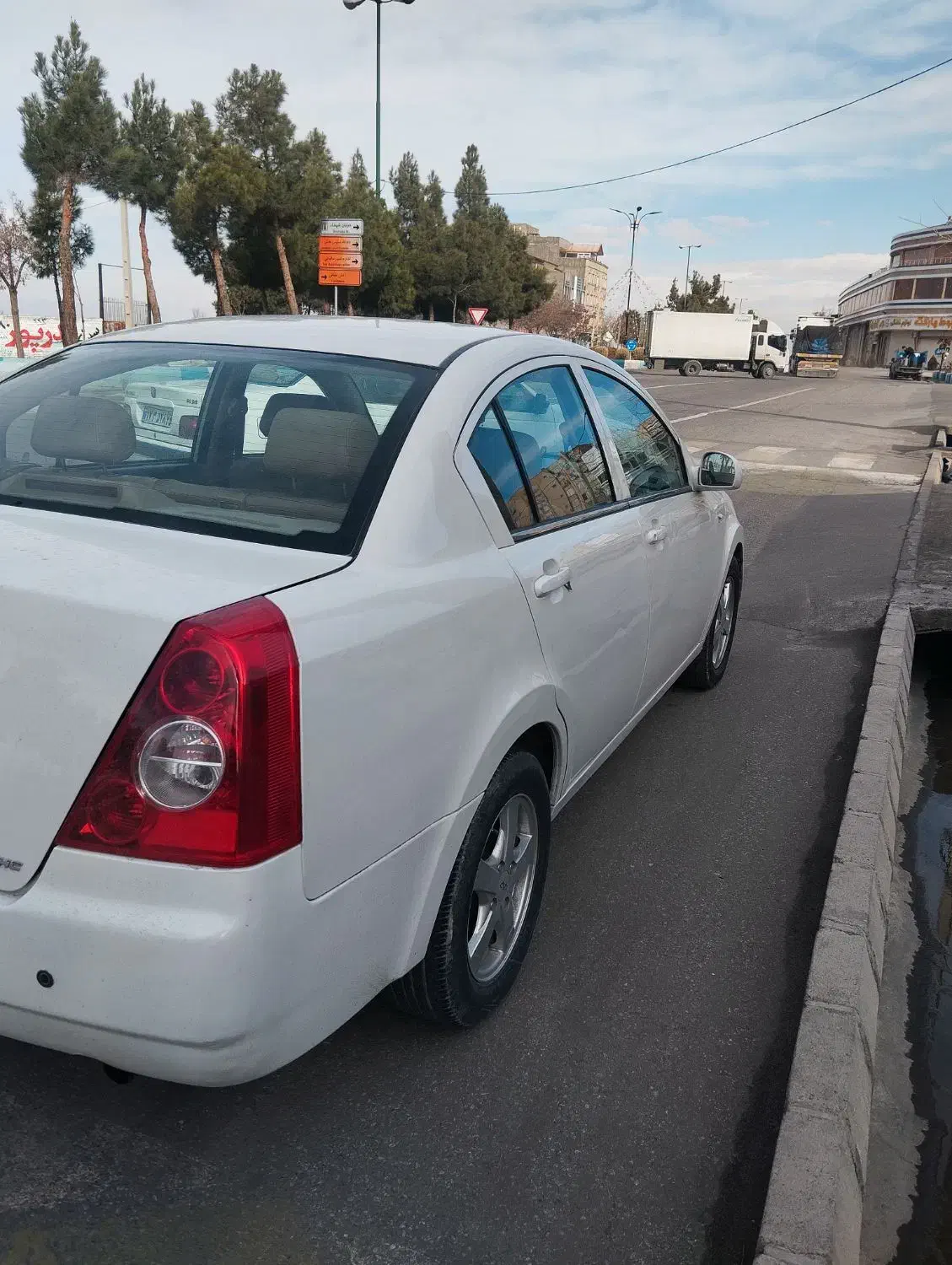 ام وی ام 530|خودرو سواری و وانت|خسروشاه, |دیوار