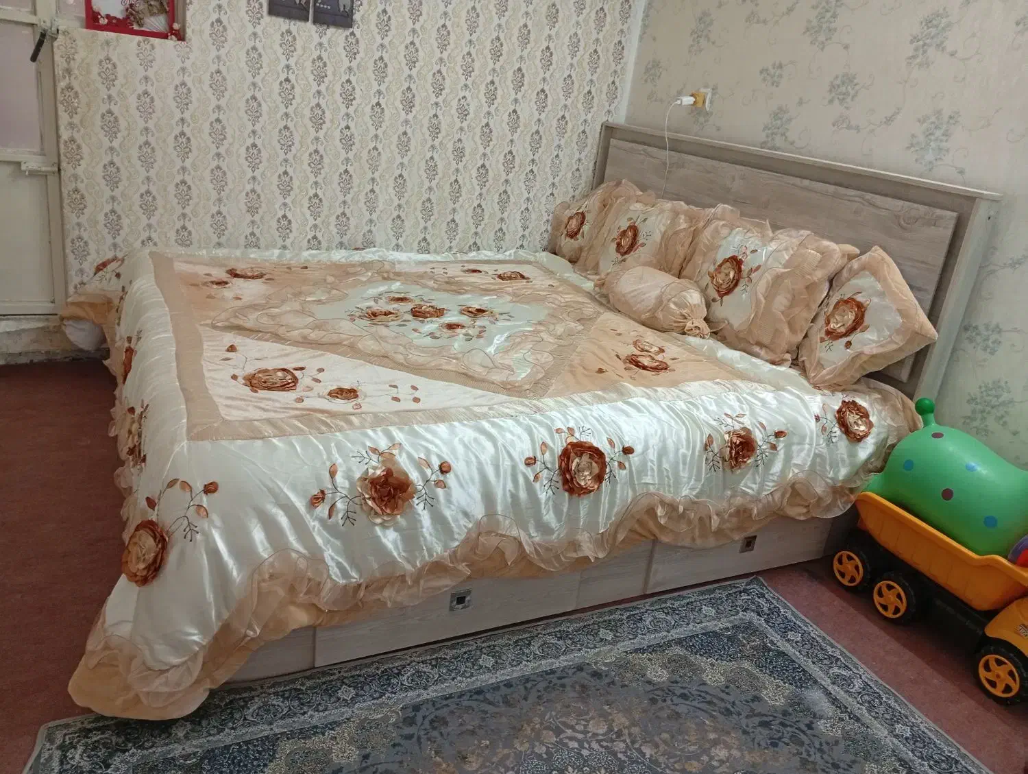 روتختی در حد نو|سرویس روتختی|مشهد, رده|دیوار