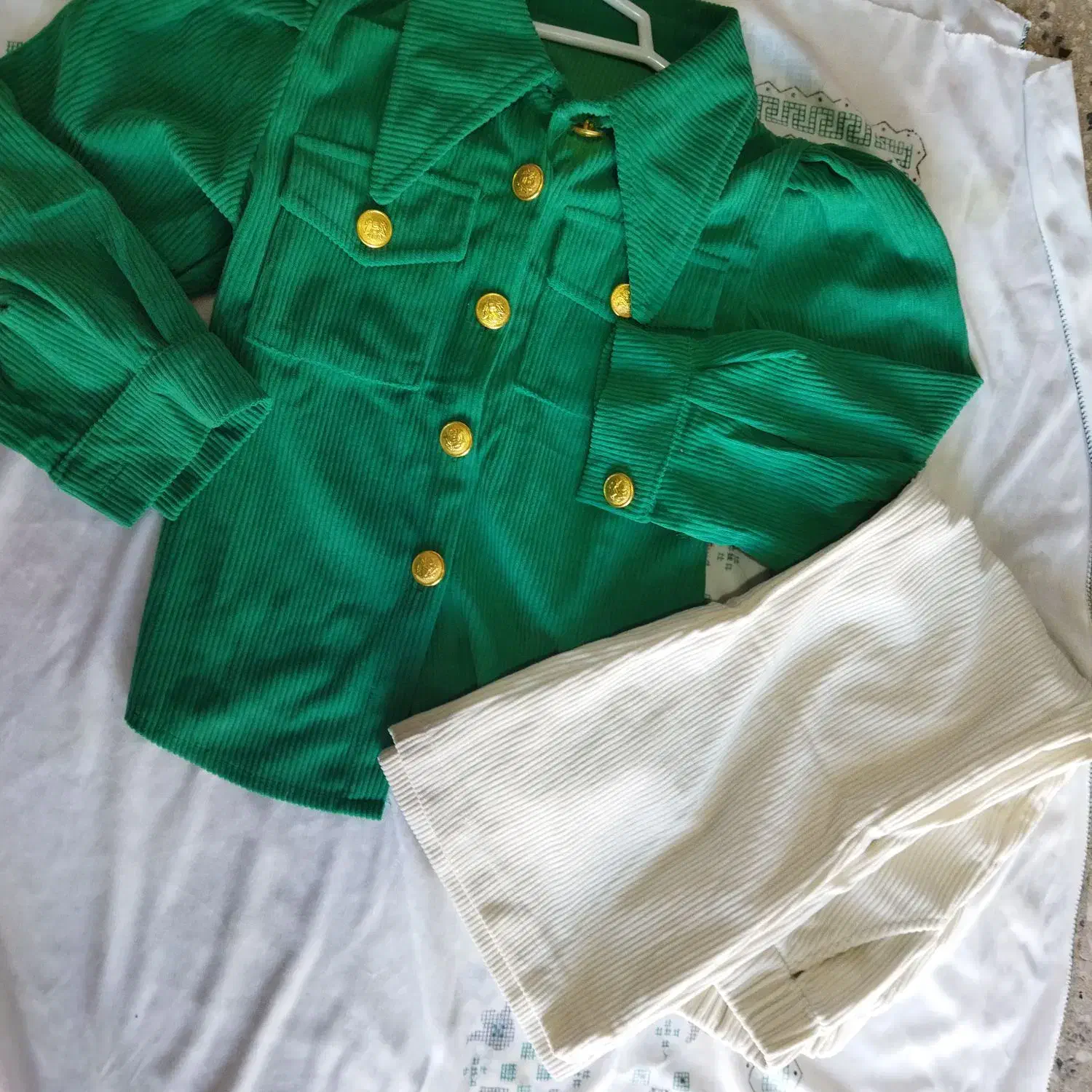 لباس|لباس|نورآباد, |دیوار