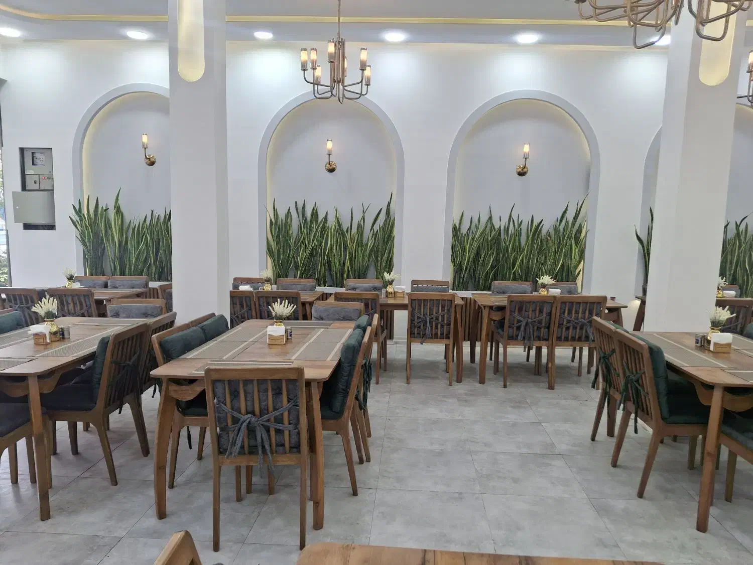 نظافت چی خانم|استخدام خدمات فروشگاه و رستوران|تهران, نازیآباد|دیوار