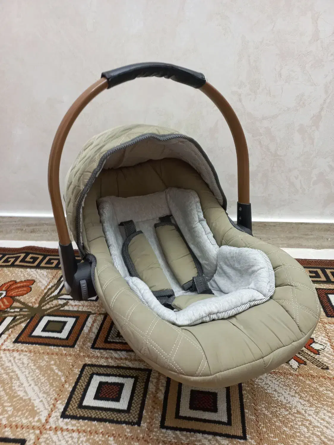 کریر ۳ کاره مارال بدنه دلیجان|کالسکه و لوازم جانبی|رشت, رودبارتان|دیوار