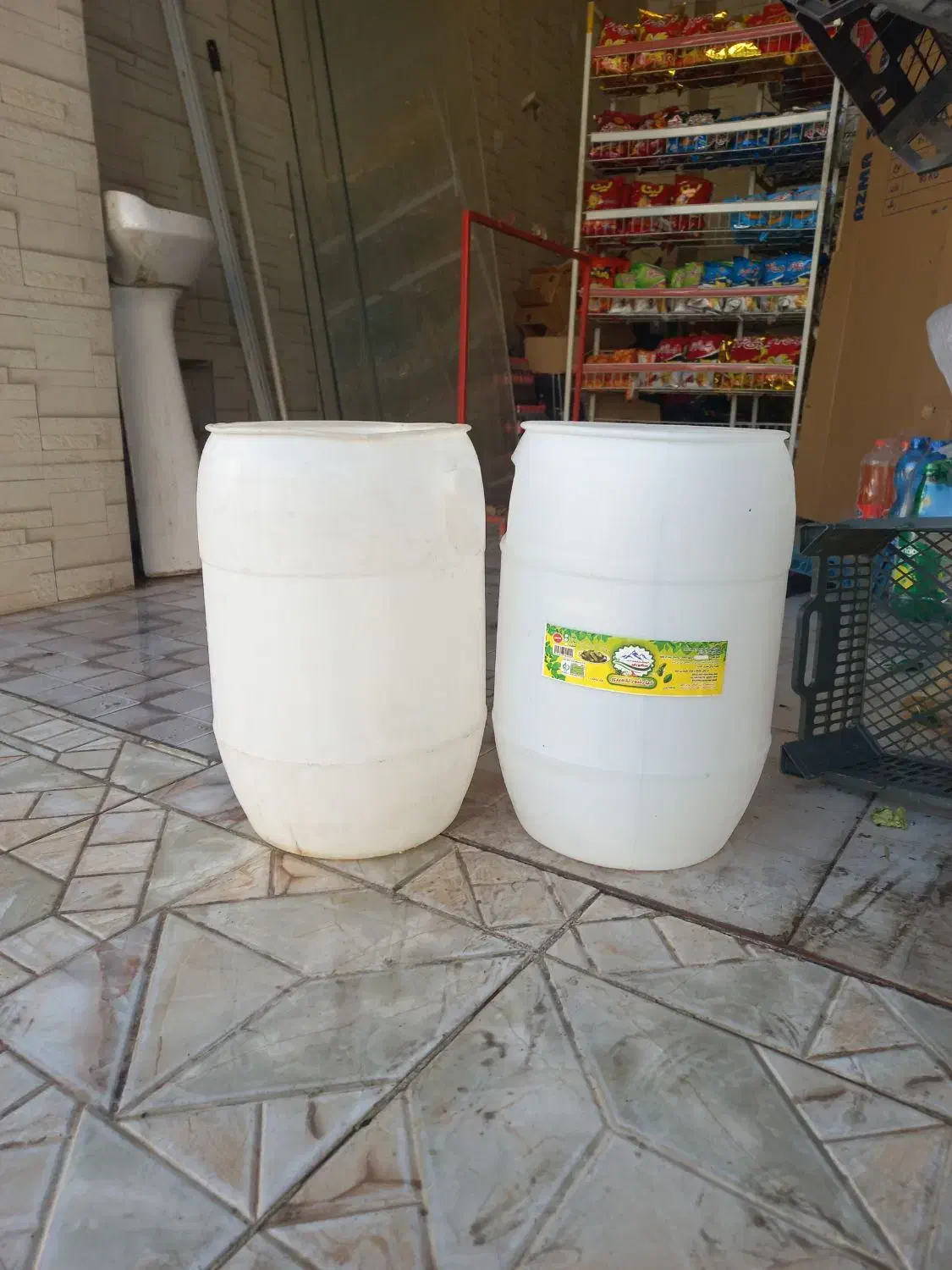 بشکه جای خیار شور|ظروف نگهدارنده، پلاستیکی، یک‌بارمصرف|دزفول, |دیوار