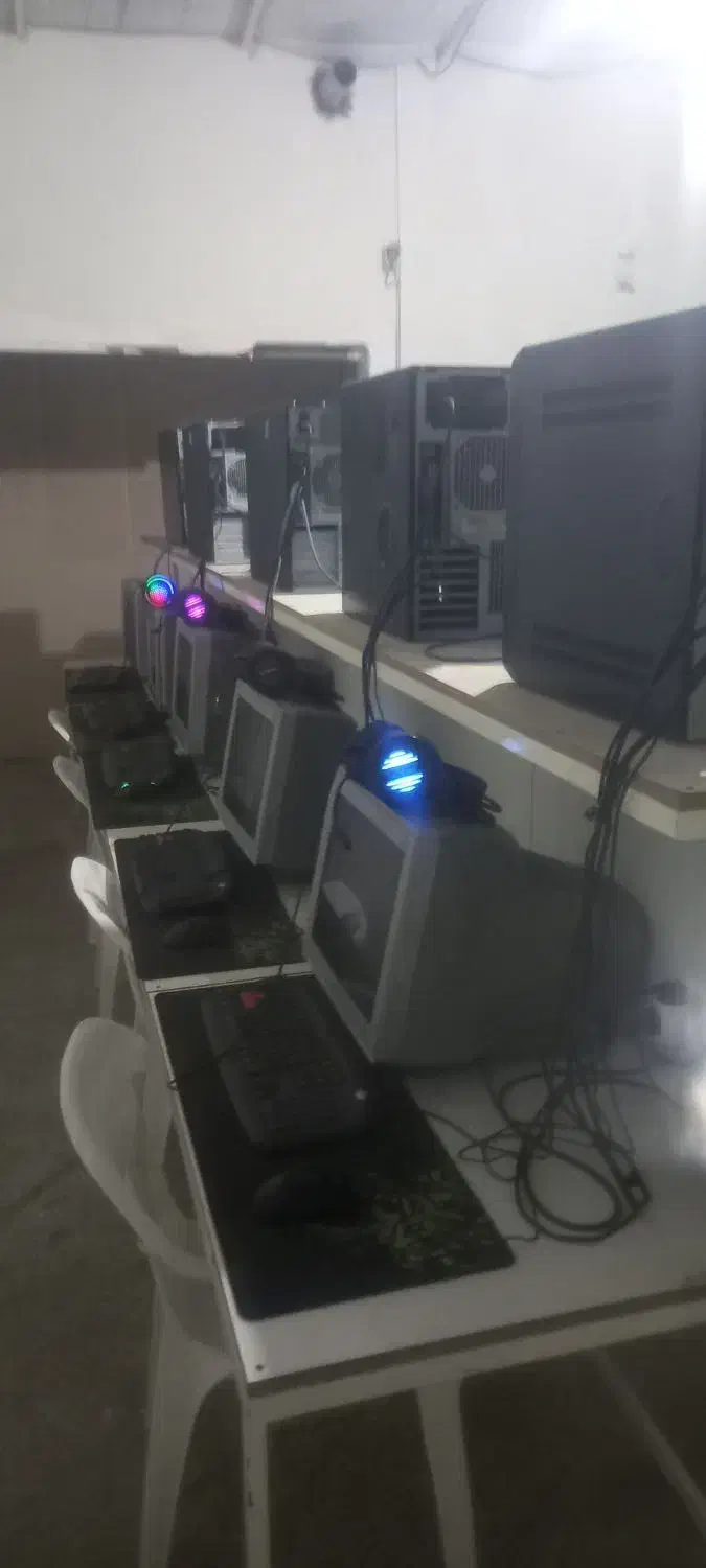 فروش لوازم گیم نت ۱۰ عدد کامپیوتر با تمام وسایل|کنسول، بازی ویدئویی و آنلاین|گنبد کاووس, |دیوار