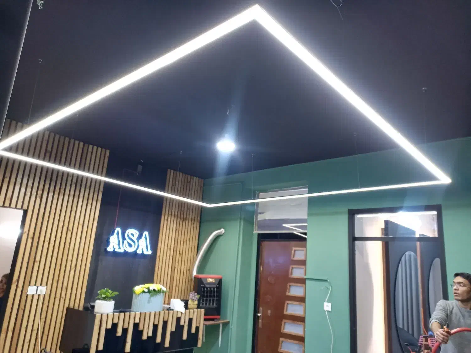 اجرای انواع لاین نوری با نصب رایگان|خدمات پیشه و مهارت|یزد, |دیوار