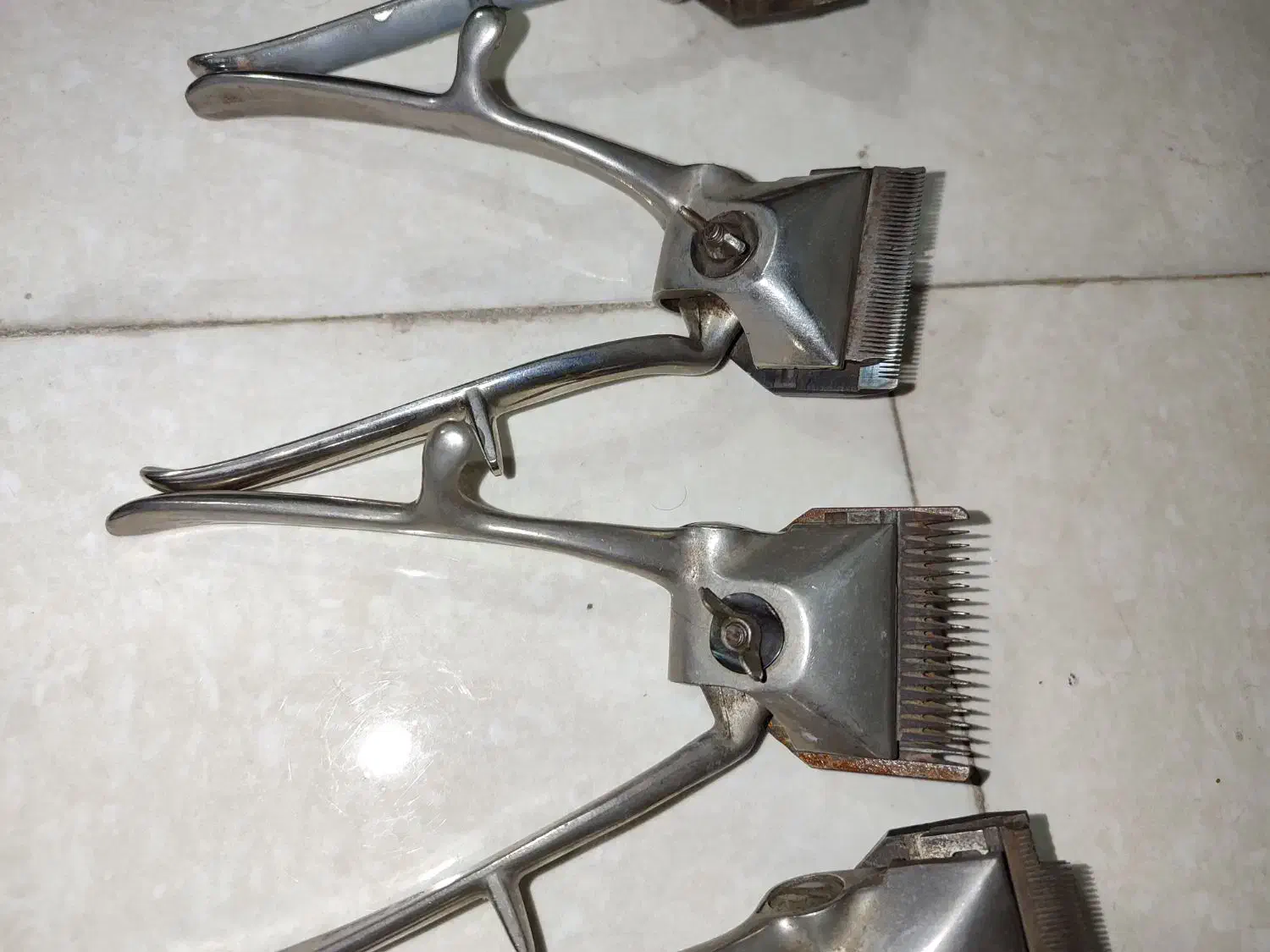 ۵ عدد ماشین اصلاح کلکسیونی دستی آلمانی|کلکسیون اشیاء عتیقه|رباط‌کریم, رباط‌کریم|دیوار