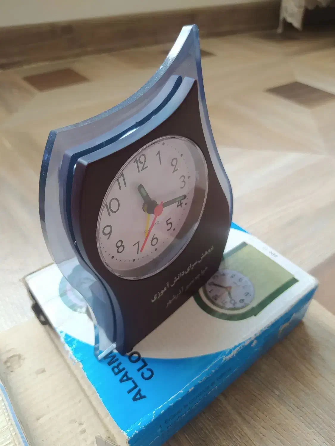 ساعت رومیزی نو|ساعت دیواری و تزئینی|آذرشهر, |دیوار