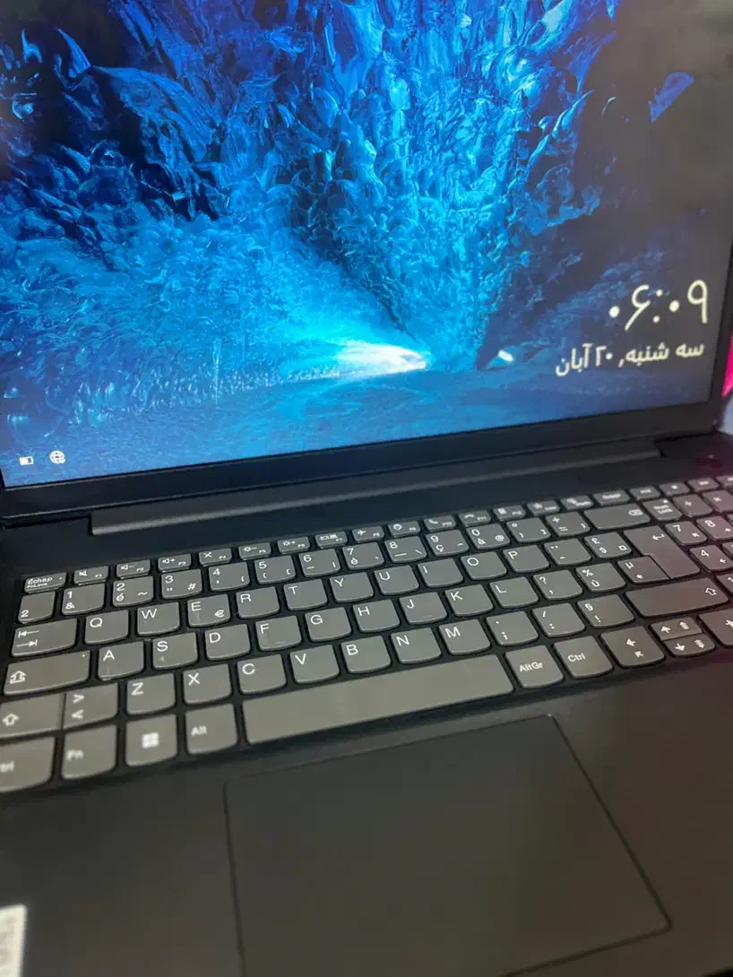 فروش فوری لپ‌تاپ Lenovo تمیز و بدون خط و خش|رایانه همراه|کرج, شهرک ولیعصر|دیوار