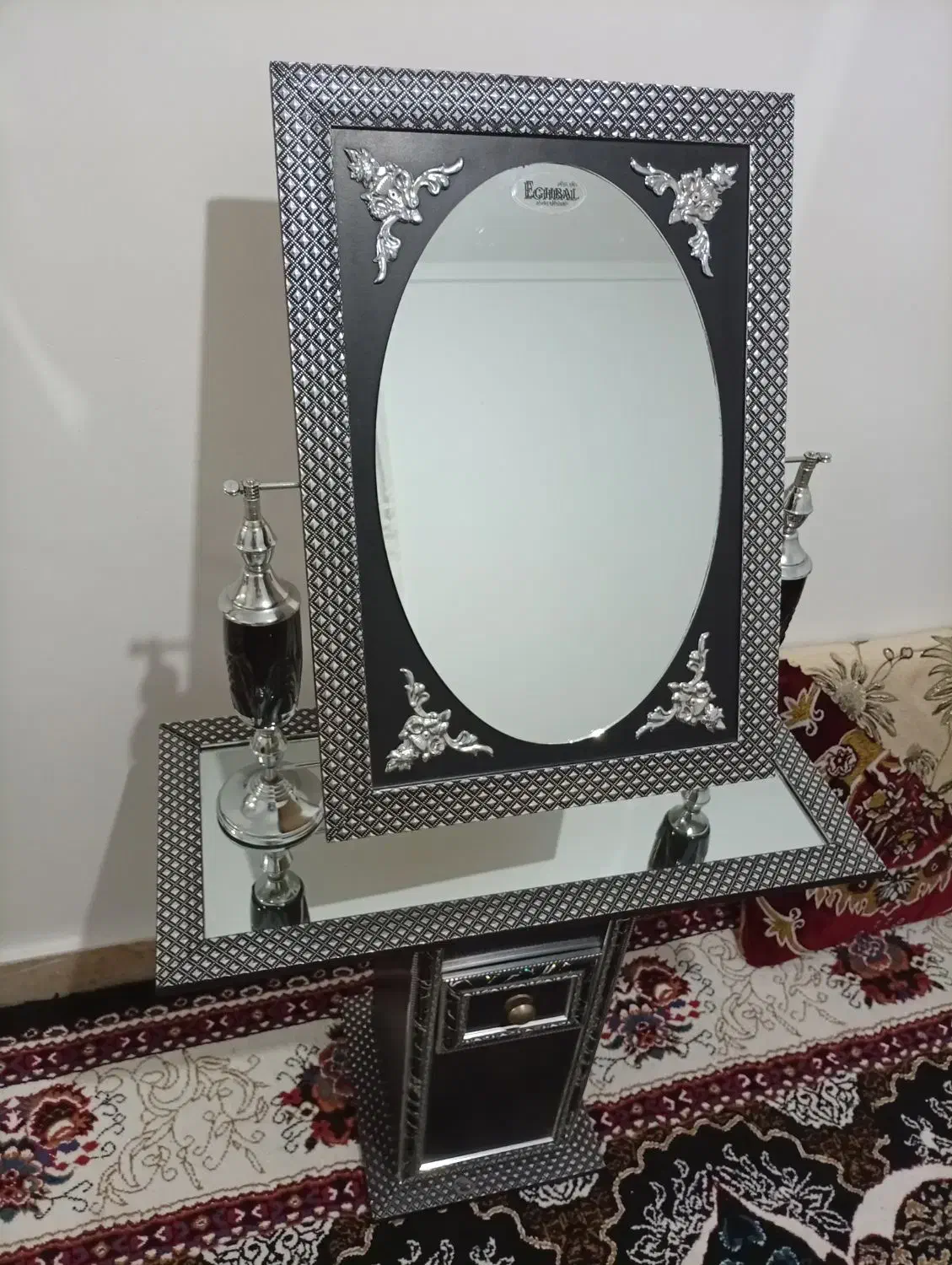 آیینه وشمعدان|آینه|گرگان, |دیوار