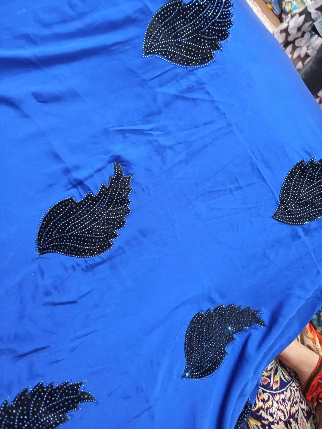 پارچه مجلسی|لباس|سراوان, |دیوار