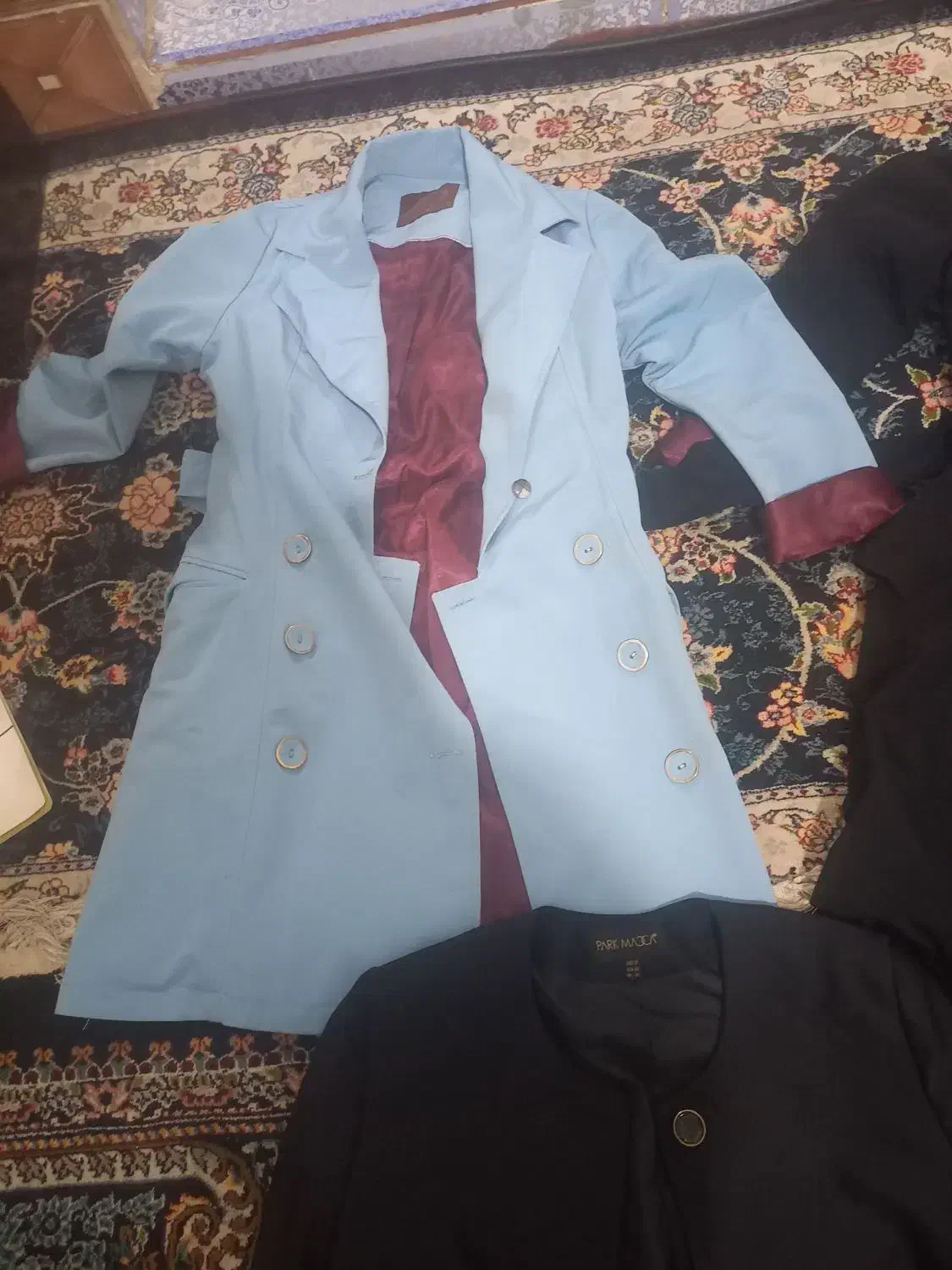 لباس زمستونی|لباس|جلین, |دیوار