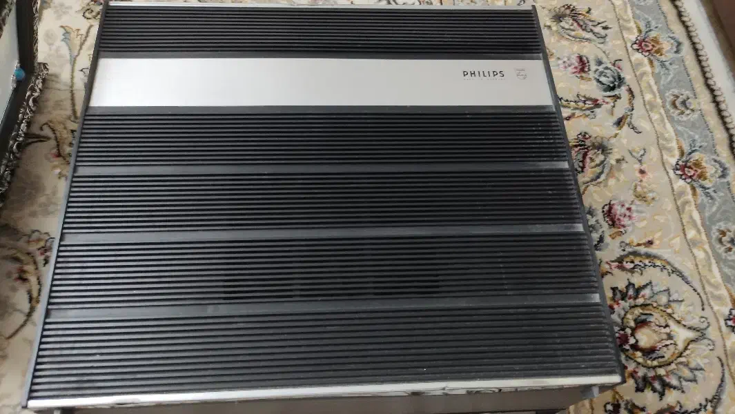 گرامافون قدیمی اصل فیلیپس|کلکسیون اشیاء عتیقه|همدان, |دیوار