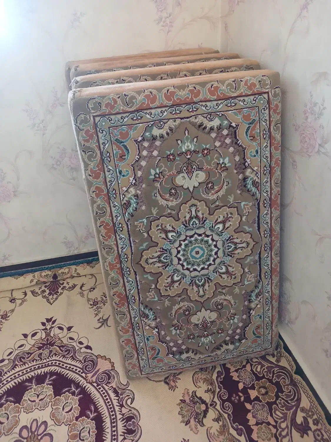 دوجفت پشتی ماشینی کاملا سالم درحدنو|پشتی|شهریار, کهنز|دیوار