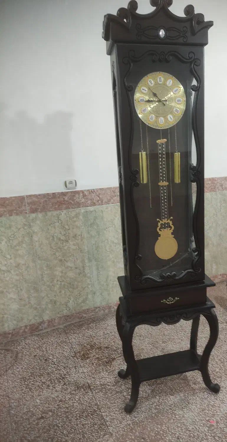 ساعت ایستاده چوبی در حد نو|ساعت دیواری و تزئینی|اردبیل, |دیوار