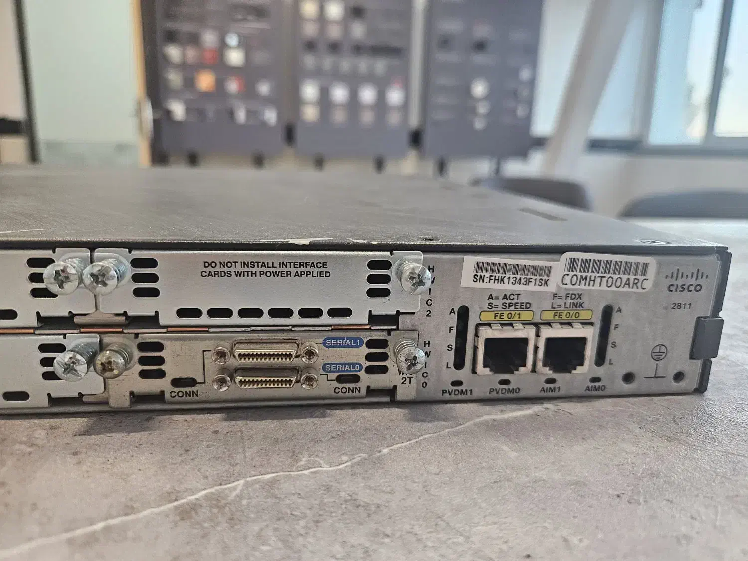 روتر CISCO 2811|مودم و تجهیزات شبکه|مشهد, عامل|دیوار