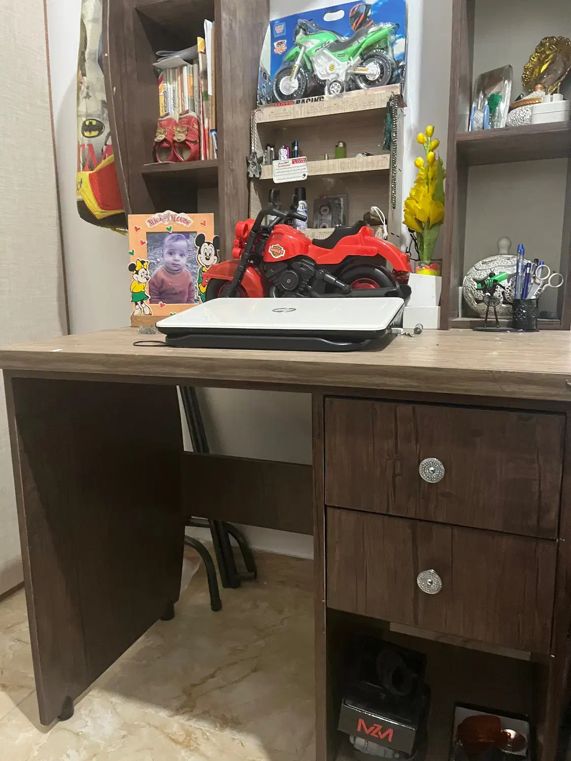 میزتحریر همراه کتابخانه|میز تحریر و کامپیوتر|رشت, معلولین|دیوار