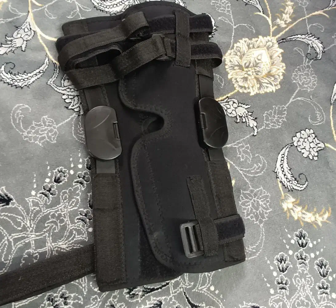 یک جفت زانو بند طبی|آرایشی، بهداشتی، درمانی|تنکابن, |دیوار