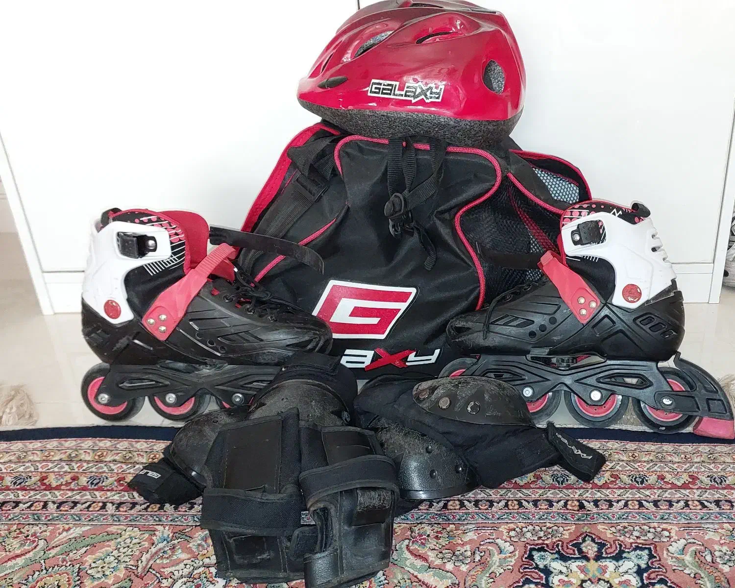 اسکیت|دوچرخه، اسکیت، اسکوتر|ری, علایین|دیوار