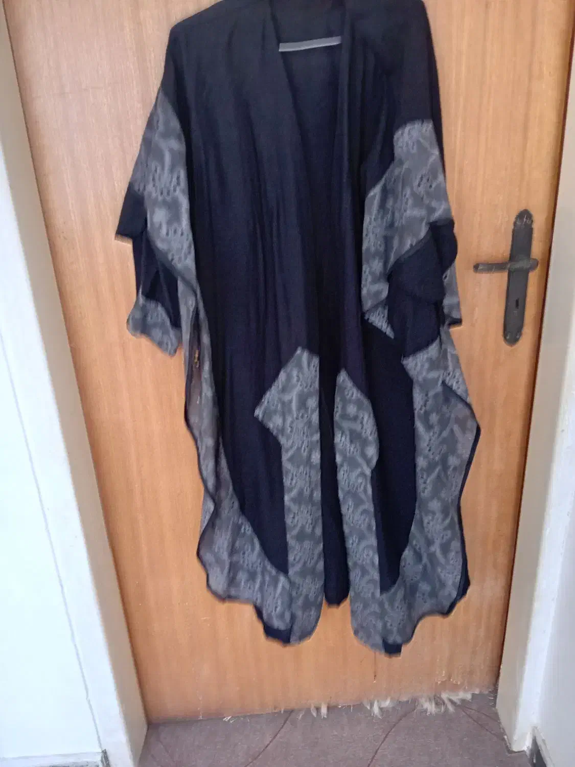 لباس درحدنو|لباس|اراک, |دیوار