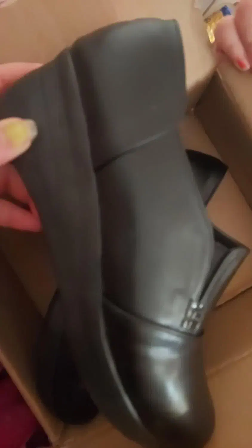 کفش سایز ۴۱ یا ۴۲|کیف، کفش، کمربند|صومعهسرا, |دیوار