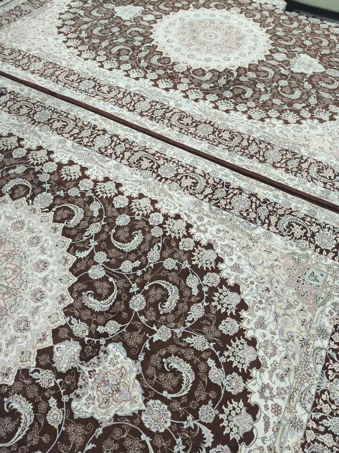 دو تا فرش ۹متری|فرش|خرم‌آباد, |دیوار