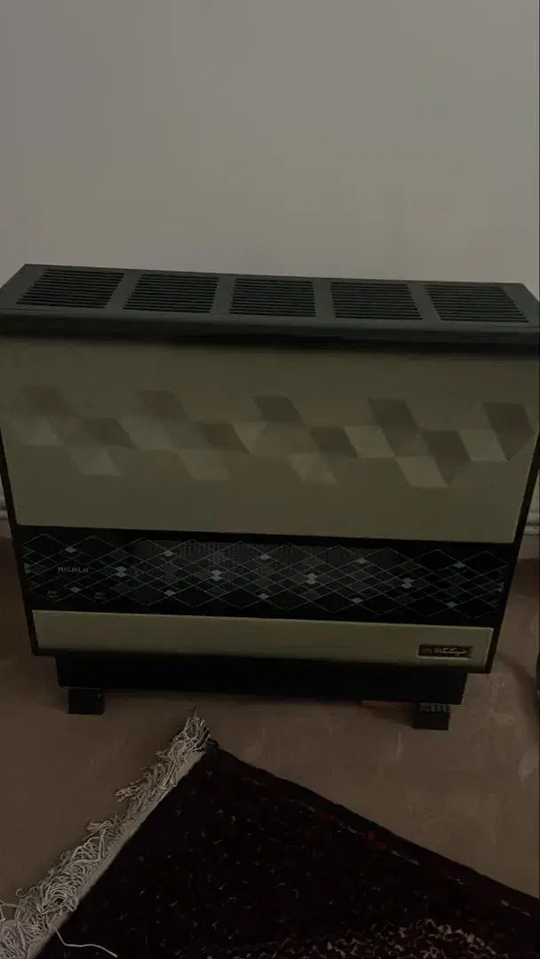 بخاری گازی بزرگ نیک کالا در حد نو|بخاری، هیتر، شومینه|قروه, |دیوار