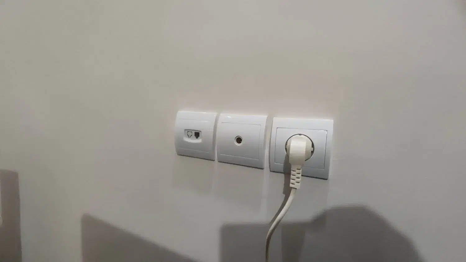 برق کشی ساختمان|خدمات پیشه و مهارت|نیشابور, گمنام غربی|دیوار